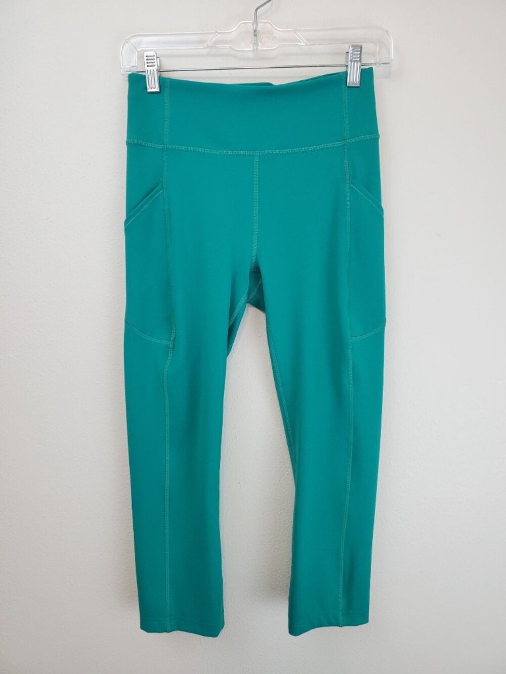 Lululemon Invigorate High-Rise Crop 23"